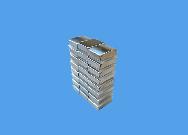 N52等级面包弧形磁块用于电机 4200高斯